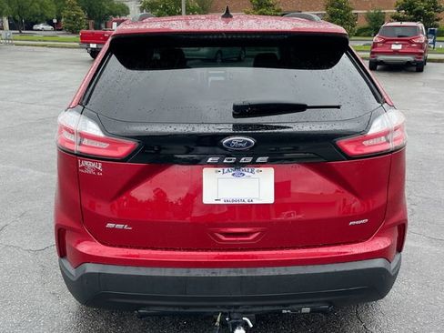 Used 2022 Ford Edge SEL w/ Sport Appearance Package AWD/4WD image 4
