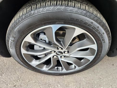 Used 2021 Lincoln Nautilus Reserve w/ Cargo Utility Package image 9