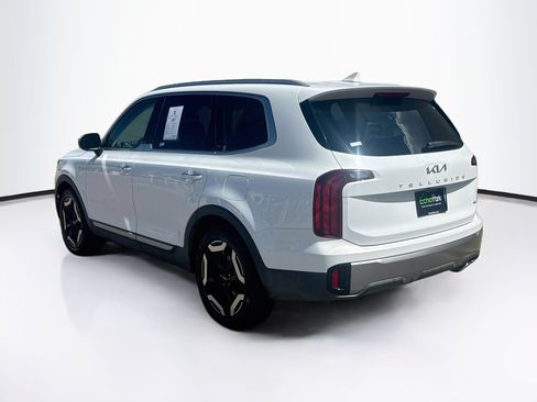 Used 2025 Kia Telluride S AWD/4WD image 5