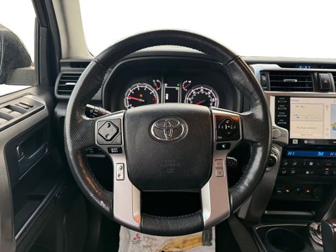 Used 2023 Toyota 4Runner Limited image 13