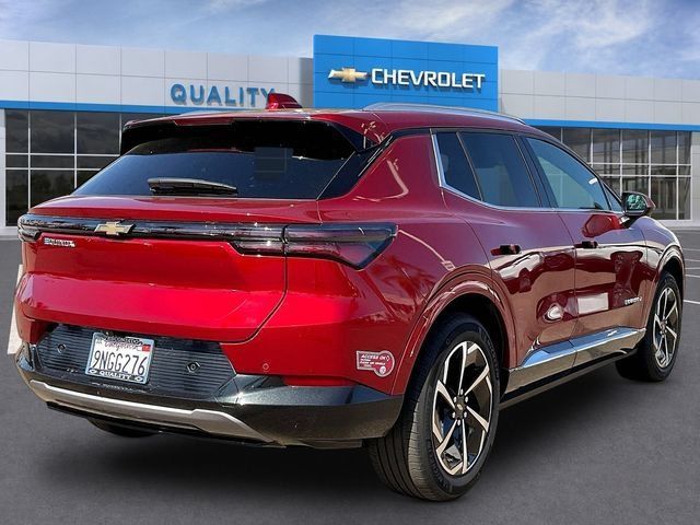 Certified 2024 Chevrolet Equinox EV LT FWD image 7