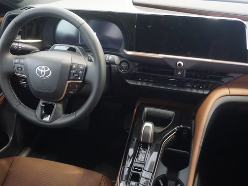New 2026 Toyota Crown Signia AWD/4WD image 32