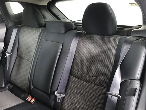 Used 2022 Nissan Rogue Sport SV image 30