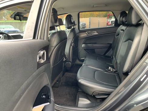 Used 2023 Kia Sportage EX image 15