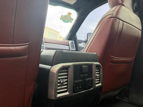 Used 2018 Ford F250 Platinum w/ Platinum Ultimate Package image 27