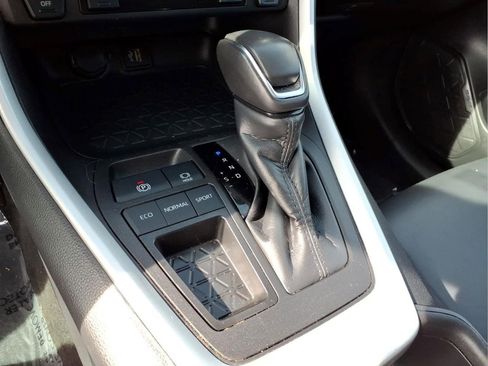 Used 2023 Toyota RAV4 XLE Premium FWD image 23