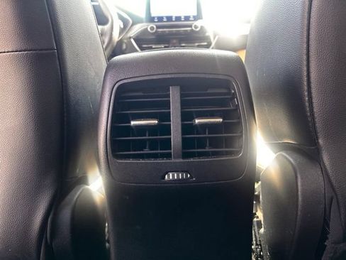 Used 2020 Ford Escape Titanium AWD/4WD image 28