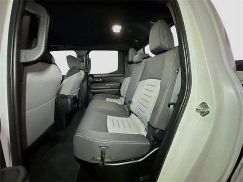 Used 2024 Toyota Tacoma TRD Sport w/ TRD Sport Upgrade Package image 19