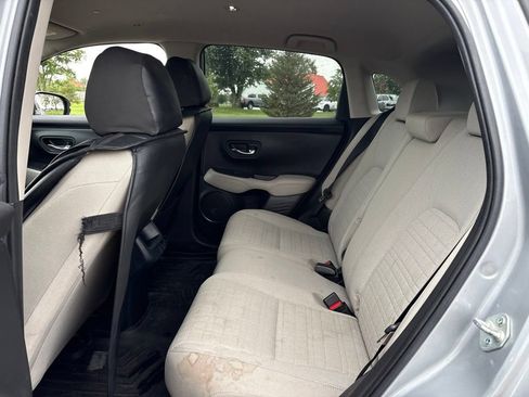 Used 2023 Honda HR-V LX image 14