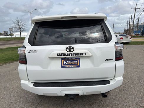Used 2022 Toyota 4Runner SR5 Premium w/ Moonroof Package image 5