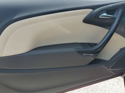 Used 2018 Buick Cascada Premium FWD image 19