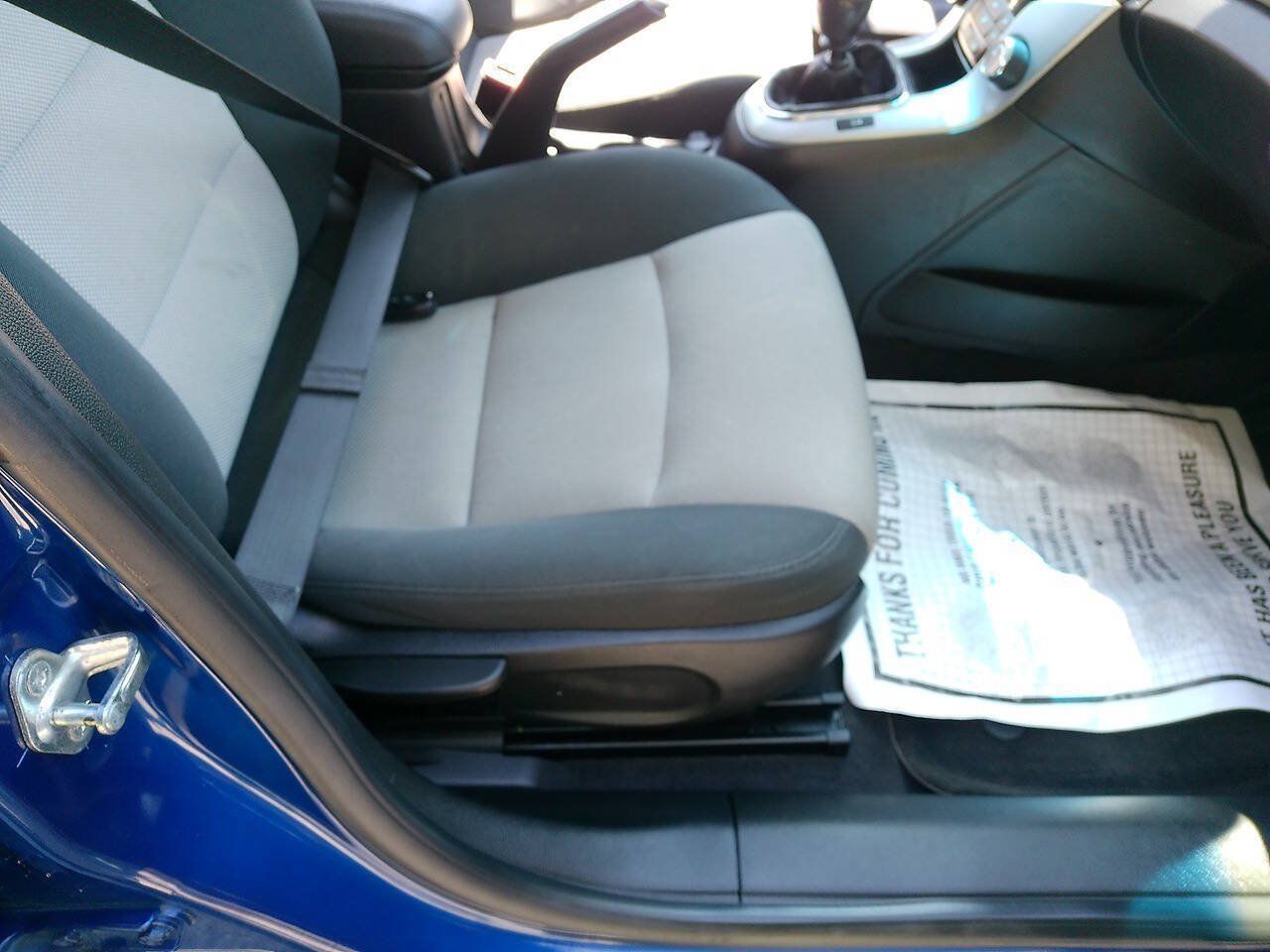 Used 2012 Chevrolet Cruze LS FWD image 17