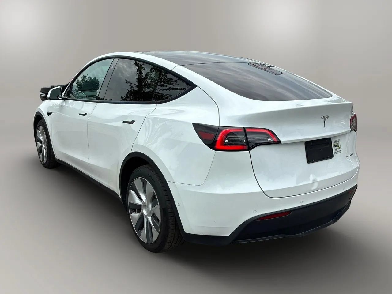 Used 2021 Tesla Model Y Long Range AWD/4WD image 4