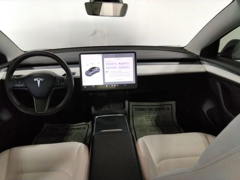 Used 2021 Tesla Model 3 Standard Range Plus image 31