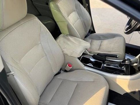 Used 2015 Honda Accord EX-L image 31