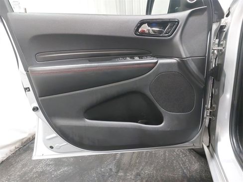 Used 2023 Dodge Durango GT image 40