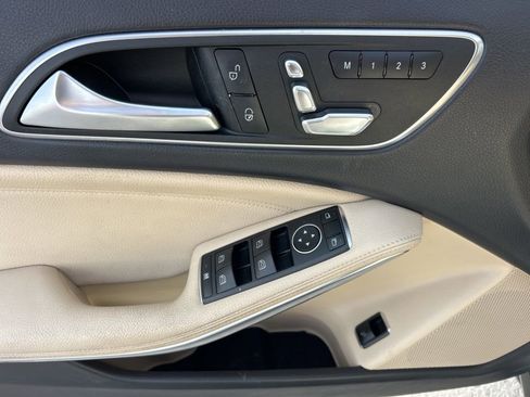 Used 2019 Mercedes-Benz GLA 250 GLA 250 image 4