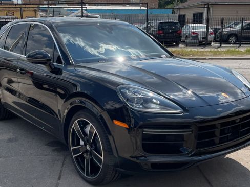 Used 2020 Porsche Cayenne Turbo AWD/4WD image 5