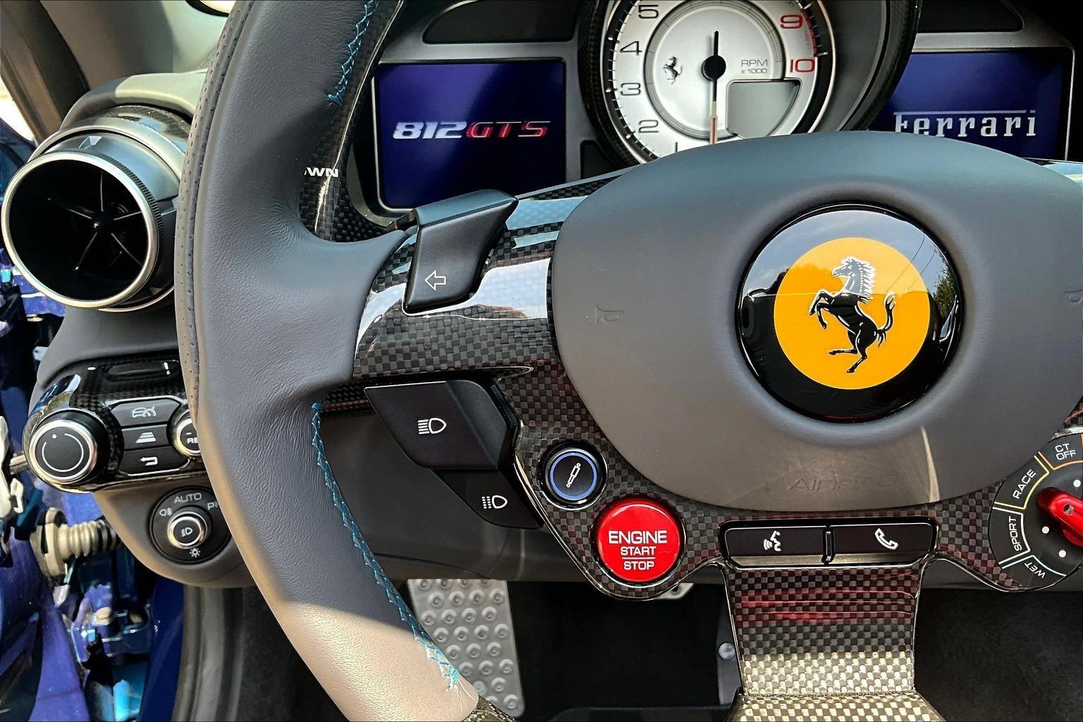 Used 2023 Ferrari 812 GTS RWD image 11