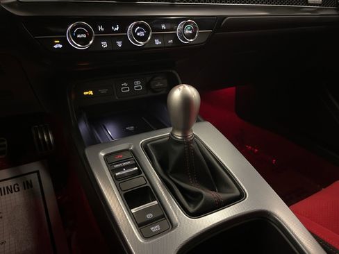 Used 2024 Honda Civic Type R image 25