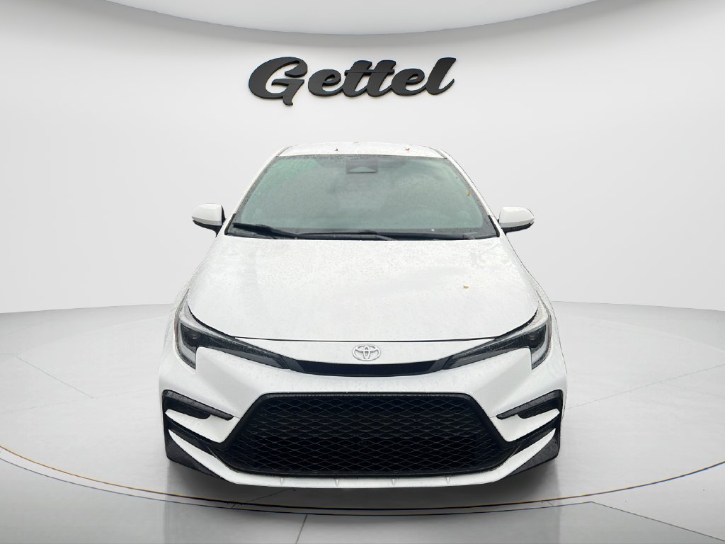 Used 2024 Toyota Corolla SE FWD image 2
