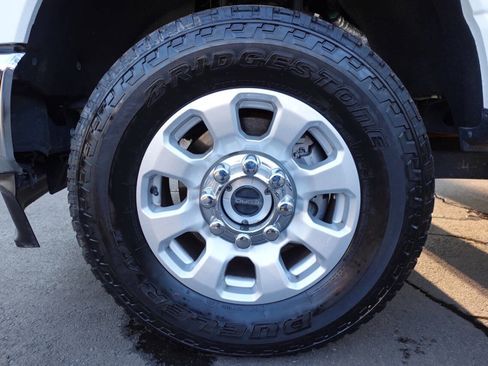 Used 2024 Ford F250 XLT image 48