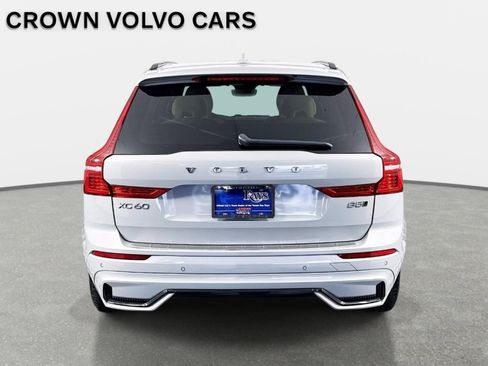 Used 2024 Volvo XC60 B5 Ultimate w/ Protection Package Premier AWD/4WD image 7