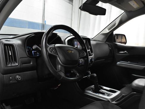 Used 2016 Chevrolet Colorado LT w/ LT Convenience Package RWD image 5