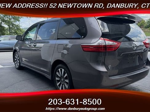 Used 2019 Toyota Sienna XLE Premium AWD/4WD image 3
