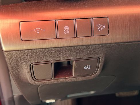 Used 2024 Hyundai Kona SEL FWD image 15