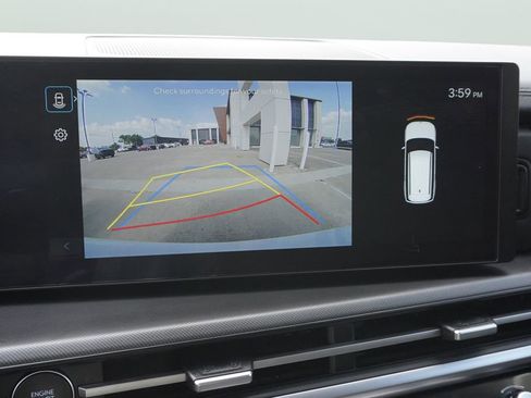 Used 2025 Hyundai Santa Fe SE FWD image 19