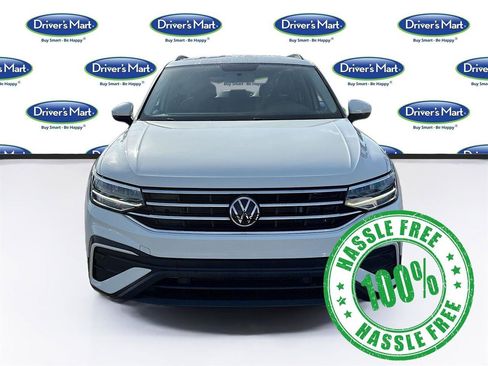 Used 2022 Volkswagen Tiguan S image 2