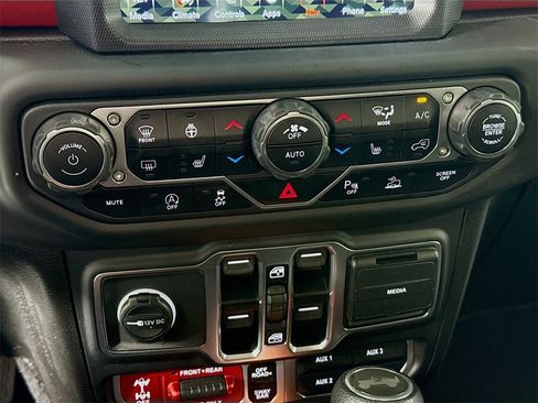 Used 2021 Jeep Wrangler Unlimited Rubicon image 17