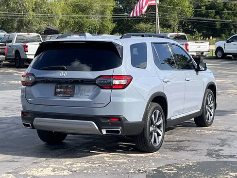 Used 2025 Honda Pilot Touring image 15