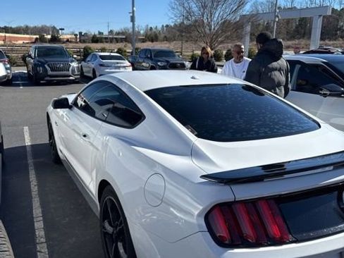 Used 2017 Ford Mustang GT Premium w/ Equipment Group 401A image 3
