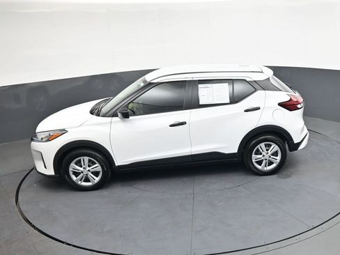 Used 2025 Nissan Kicks Play S image 32