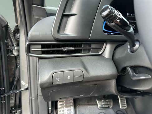 New 2026 Hyundai Elantra SEL Sport FWD image 28