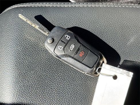 Used 2021 Ford Transit Connect XLT image 29