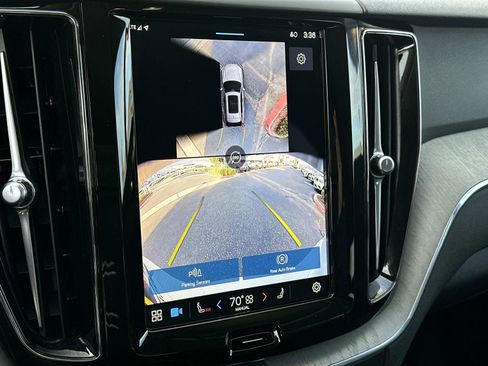 Certified 2025 Volvo XC60 B5 Plus image 14