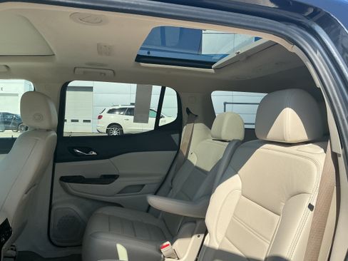 Used 2020 GMC Acadia Denali w/ Trailering Package AWD/4WD image 8