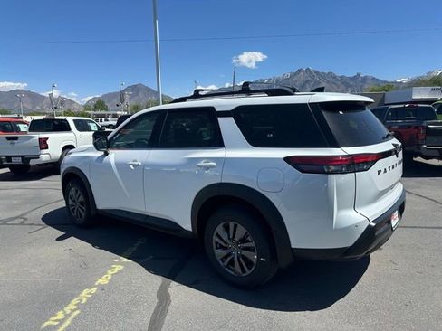 New 2026 Nissan Pathfinder SV AWD/4WD image 7