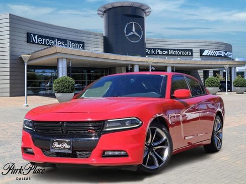 Used 2015 Dodge Charger R/T image 1