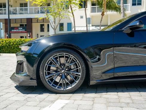 Used 2018 Chevrolet Camaro ZL1 RWD image 12