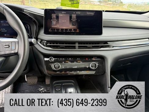 Used 2025 INFINITI QX60 Luxe AWD/4WD image 18