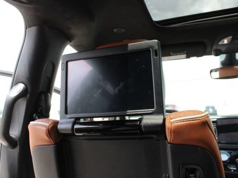 Used 2026 Chrysler Pacifica Pinnacle FWD image 26
