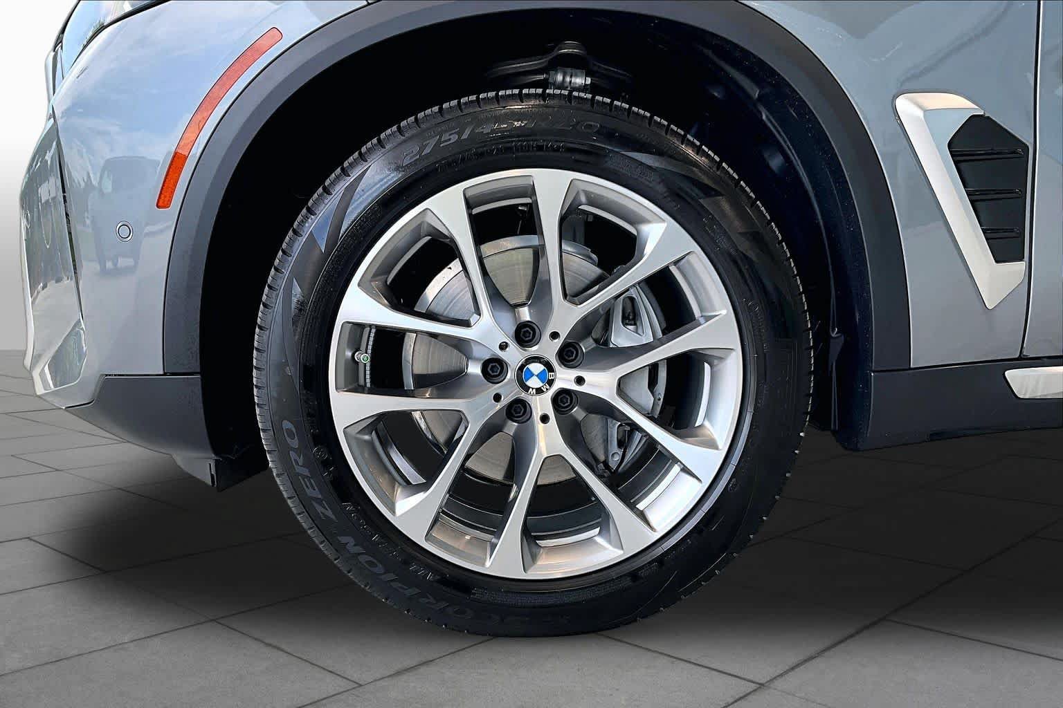 Used 2026 BMW X5 sDrive40i RWD image 10