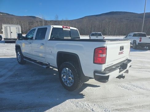 Used 2019 GMC Sierra 2500 Denali w/ Duramax Plus Package image 23