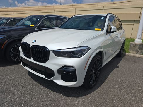 Used 2020 BMW X5 sDrive40i w/ M Sport Package RWD image 2