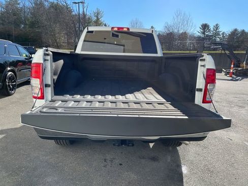 Used 2024 RAM 2500 Big Horn w/ Bed Utility Group image 14