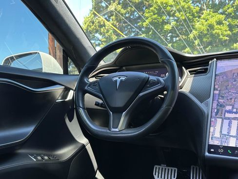 Used 2019 Tesla Model S Performance AWD/4WD image 10